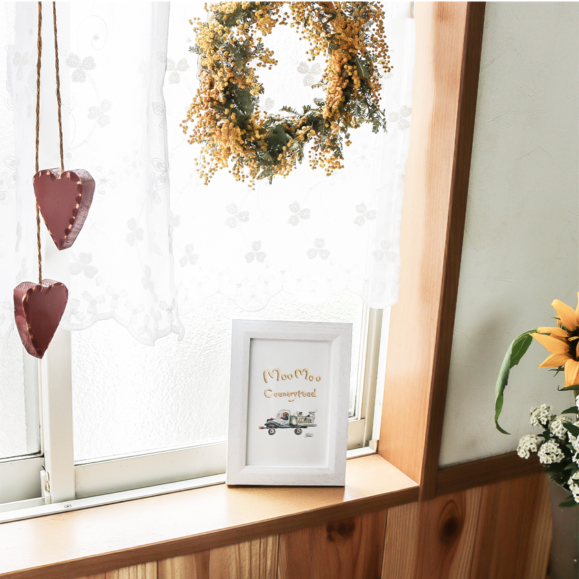 moguの色鉛筆画　ほのぼの可愛い癒し　もーもーカントリーロード