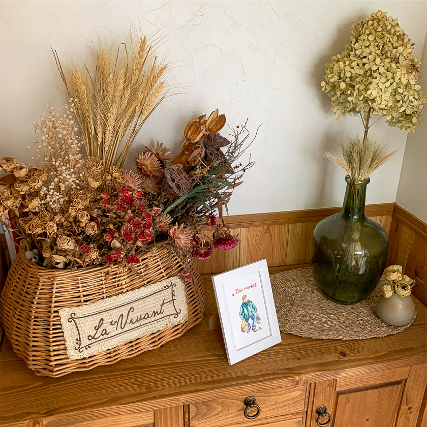 moguの色鉛筆画　ほのぼの可愛い癒し　フリマの帰り